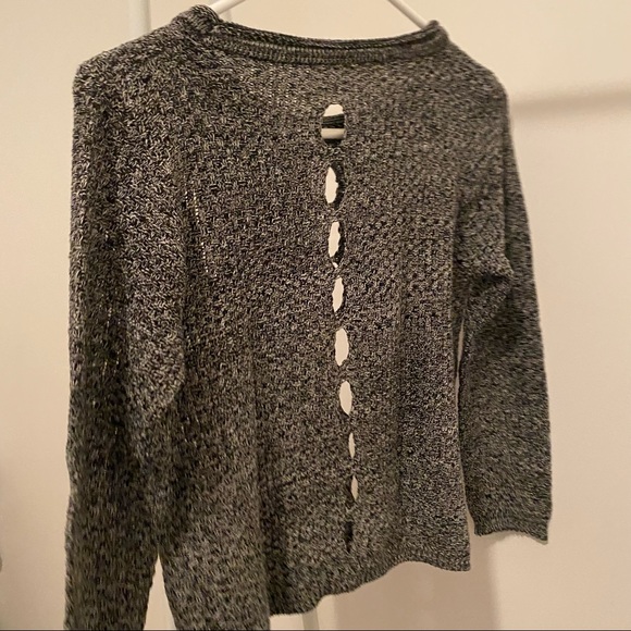 BLACK AND WHITE LONG SLEEVE SHIRT - Picture 2 of 4